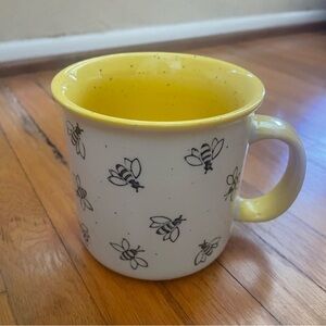 Meritage Bumble Bee Speckled Mug Yellow Inside